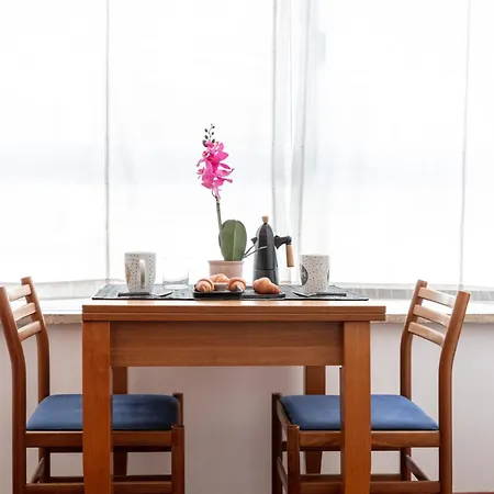 Dehomes - Porta Nuova Business * ミラノ
